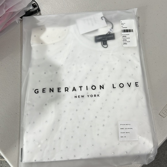🆕Padded Shoulder Tee Generation Love Lex Crystal Sleeveless White Soft T-Shirt - Picture 16 of 16